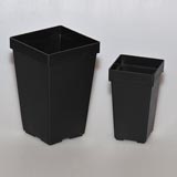 Auslaufartikel: Tiefe Vierkantkunststofftöpfe, 7 x 7 x 11 cm, 10 Stück